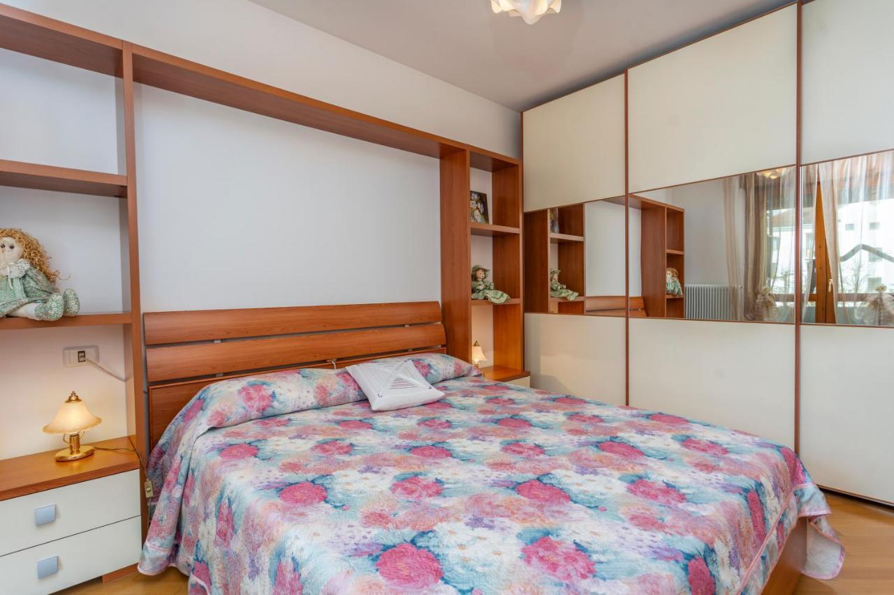 Ai Gelsomini - Lovely Flat With Terrace And Parking! Udine Exteriör bild